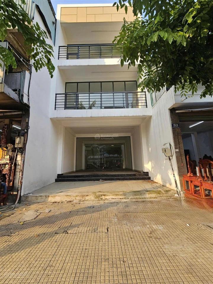 Cho thuê nhà mặt tiền 34 cộng hòa, tân bình  6,5x30m  3 tầng suốt nhà mới đẹp  giá 75 triệu