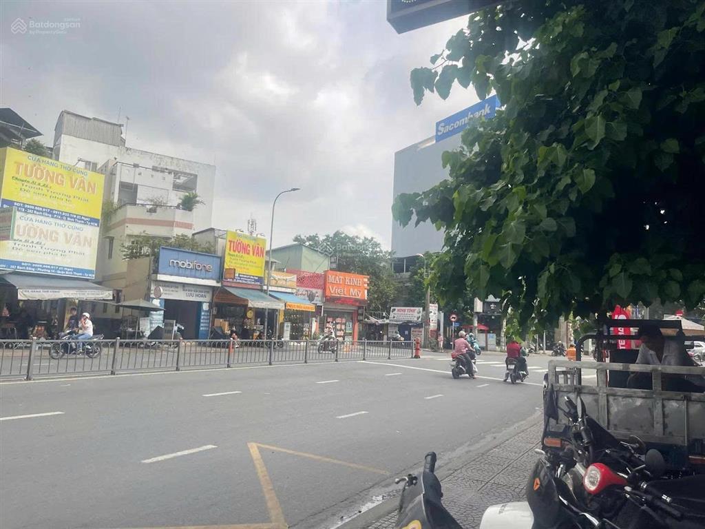 Cho thuê nhà mt bạch đằng , bình thạnh  9x30m  3 tầng  gía thuê 80 triệu .  0705 214 ***