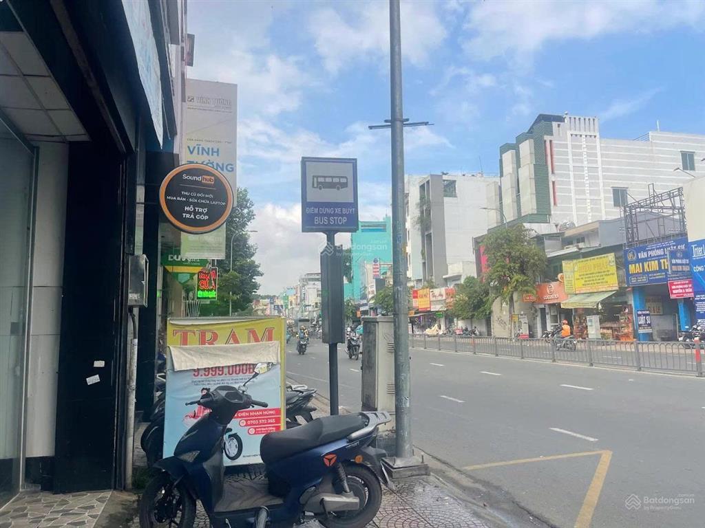 Cho thuê nhà mt bạch đằng , bình thạnh  9x30m  3 tầng  gía thuê 80 triệu .  0705 214 ***