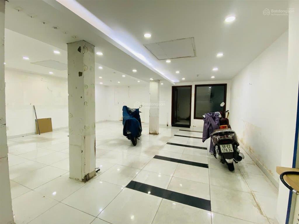 Chính chủ cho thuê nhà  mặt tiền nguyễn văn trỗi  8x15m  3 tầng suốt  giá 110 triệu