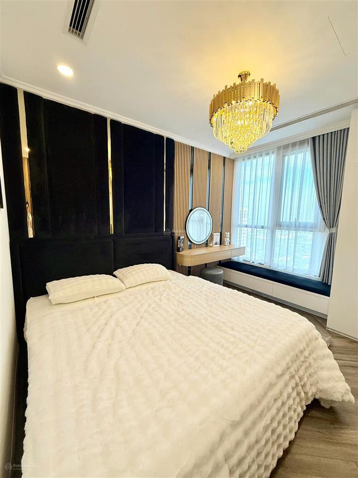 Bán chcc tòa sunshine palace  hoàng mai. dt 82m2 2pn 2wc. căn cực thoáng