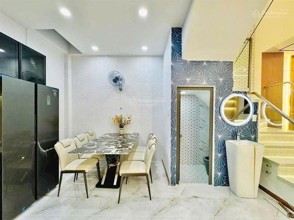 Nhà 63m2 hẻm 5m quang trung, gò vấp. xây 4 tầng, gần vincom & chợ hạnh thông tây  chỉ 2 tỷ 850