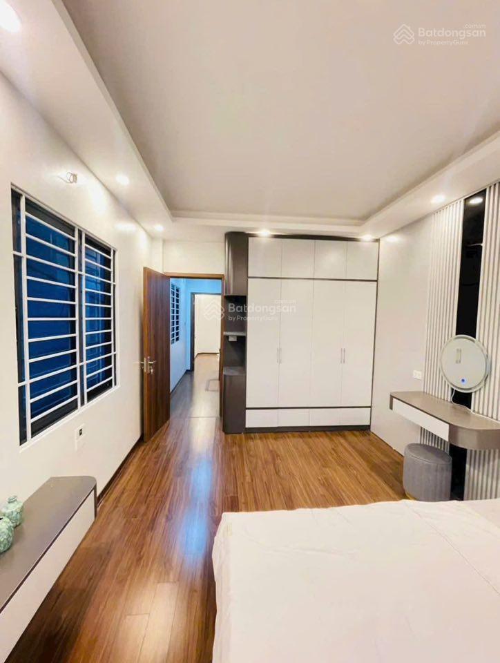 Bán nhà cầu diễn nhà 4 tầng dân xây 37m đường ô tô chạy qua  giá 6 tỷ 6