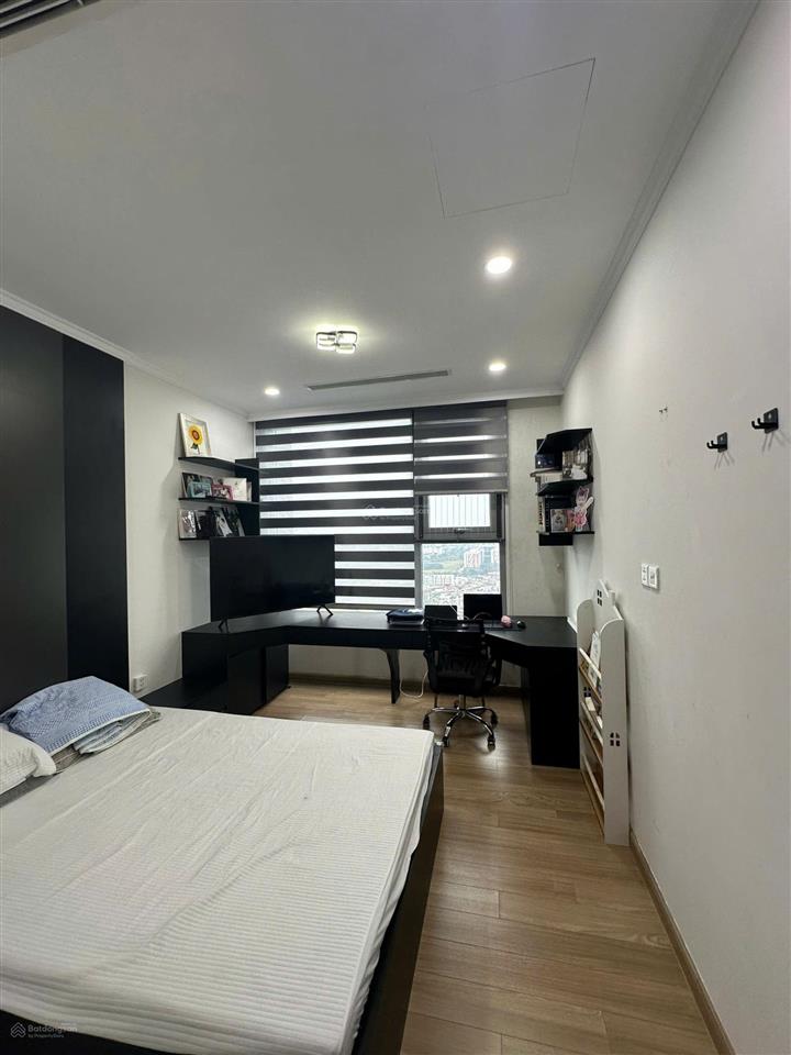 Em minh ngọc cần bán căn góc 123m2 4pn cực hiếm tại vinhomes gardenia cam kết ko ảo.  094668959ba