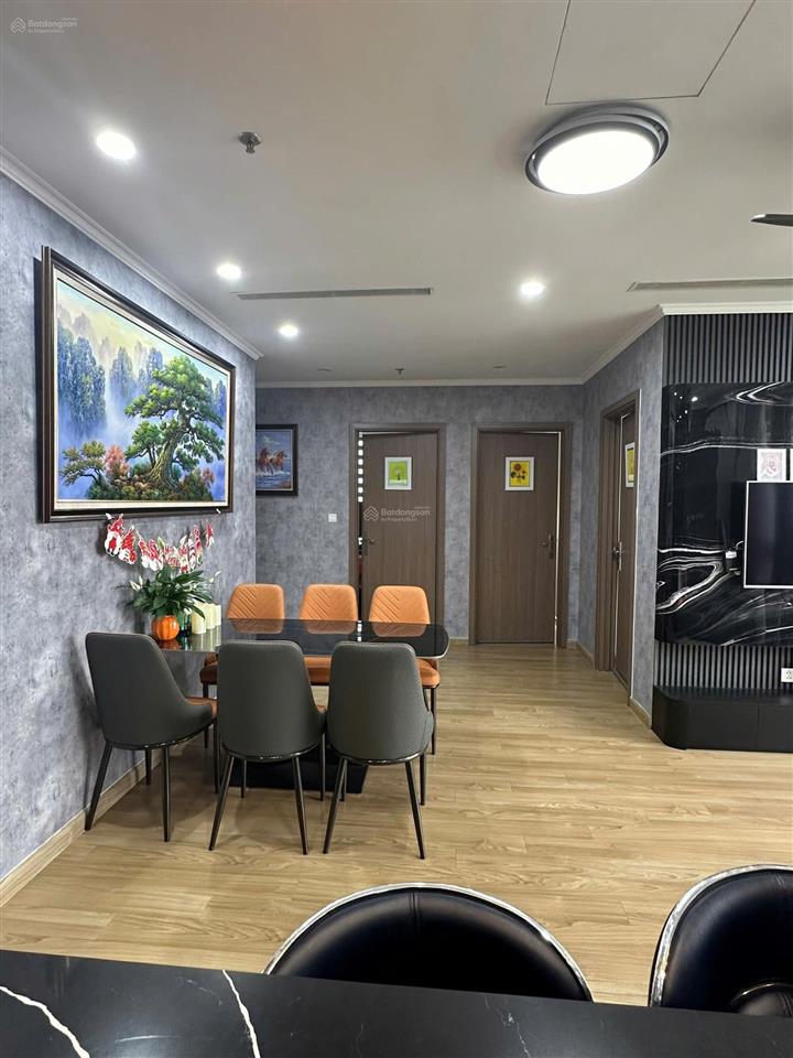 Em minh ngọc cần bán căn góc 123m2 4pn cực hiếm tại vinhomes gardenia cam kết ko ảo.  094668959ba