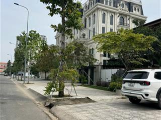 Bán mặt tiền 146 nguyễn văn kỉnh khu villa hà đô ven sông sg, cạnh uỷ bang q2, (17x22) hầm 5tầng