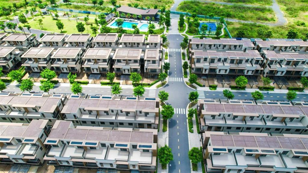 Nhà phố 8m x 20,5m có nhà sẵn, phân khu 1a1  izumi city. nhận nhà làm sổ hồng ngay. hỗ trợ vay