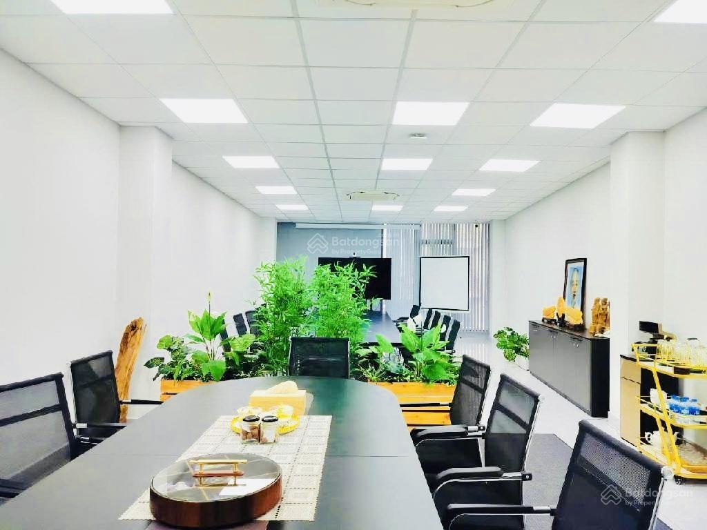 Trụ sở công ty mặt tiền nguyễn văn nghi, gần chợ gò vấp, đh công nghiệp  7t, dts 1039m2, 1 đời chủ