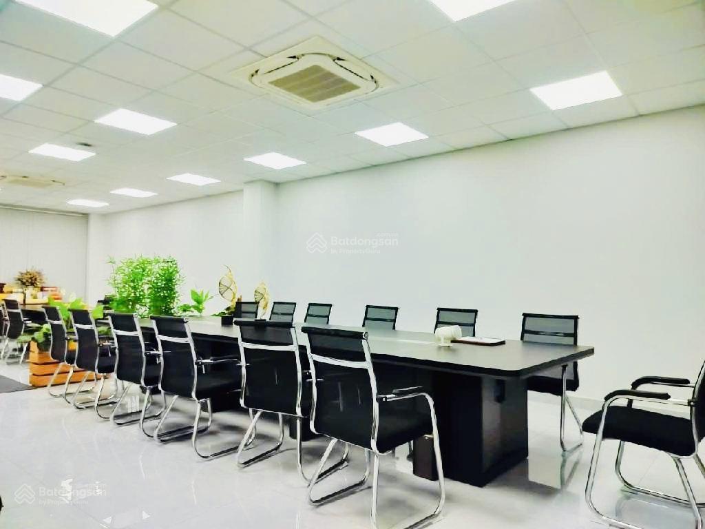 Trụ sở công ty mặt tiền nguyễn văn nghi, gần chợ gò vấp, đh công nghiệp  7t, dts 1039m2, 1 đời chủ