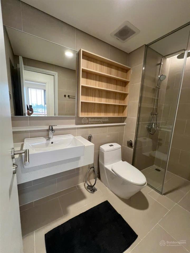 Cho thuê căn hộ chung cư 2pn 2wc urban green giáp bình thạnh đối diện vạn phúc city