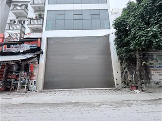 Cho thuê nhà phạm văn đồng, 110m2, 6 tầng, mt 6.5m, thông sàn, thang máy, 65tr