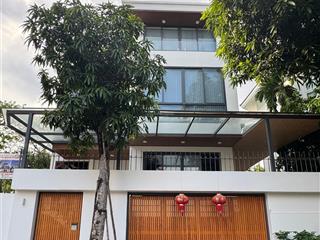 Khan hiếm bán biệt thự 4 tầng 176m2 chỉ 39 tỷ ngay trung tâm quận 3 lê văn sỹ 8,8 x 20m