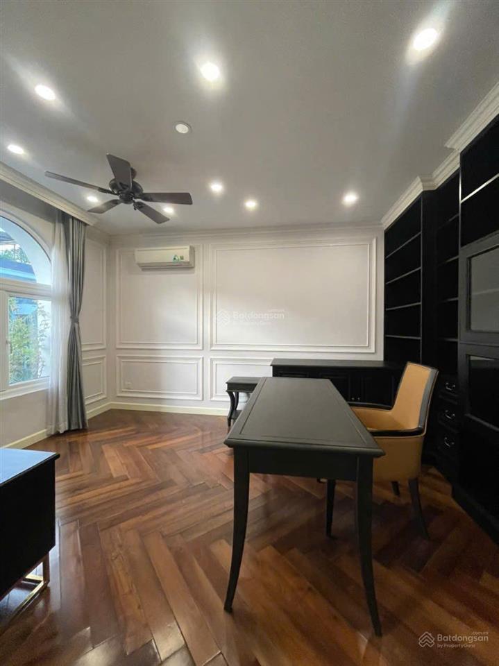 Bán trong tháng giảm 55tỷ về 50tỷ biệt thự ngang 9m 2 mặt tiền khu compound vip kế sân bay tân bình