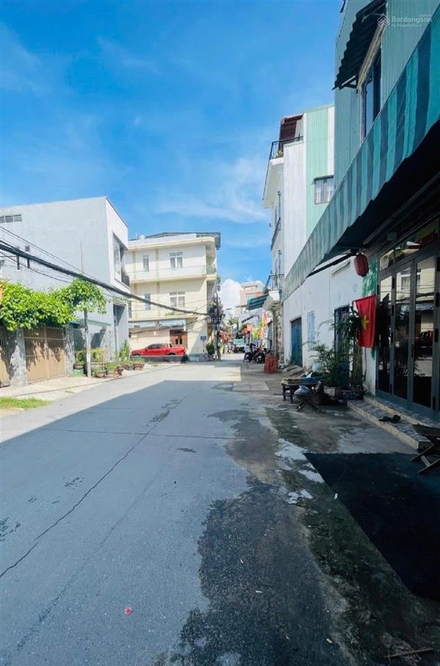 Bán nhà mặt tiền thân nhân trung  3 tầng 3 mê  dt khủng 140m2  mặt tiền lực lưỡng hơn 7m