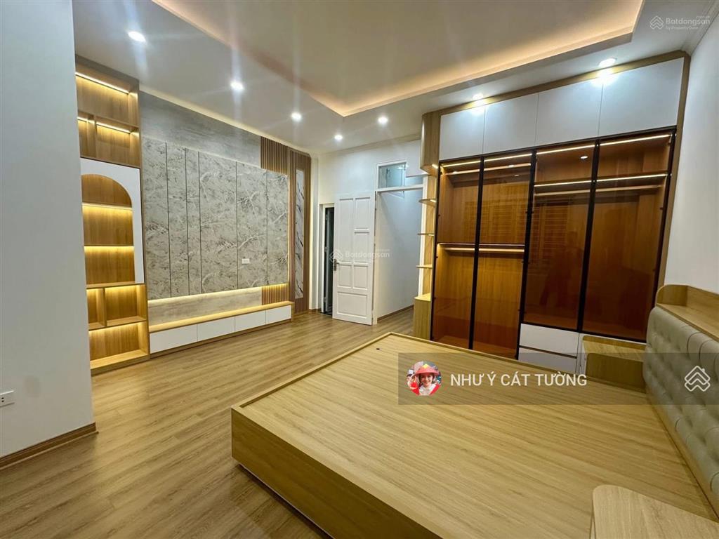 Hàng hiếm ! xã đàn gia đình bán gấp để xử lý công việc lô góc  oto đậu cửa thang máy xây mới