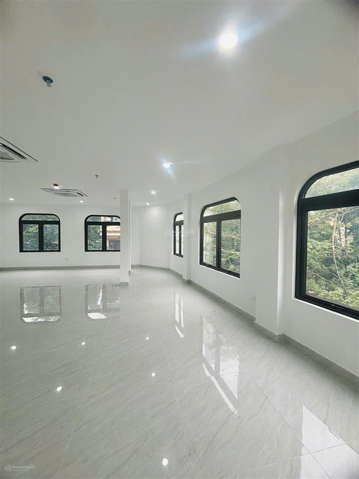 Cho thuê nhà mặt phố nguyễn văn trỗi, thanh xuân, lô góc dt 90m2 7 tầng giá 50 triệu.  0968 120 ***