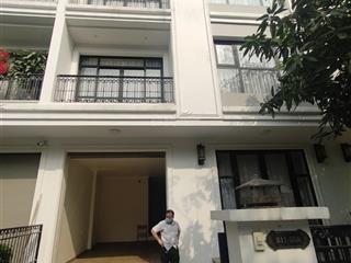 Cho thuê nhà hdi nguyễn chánh, dt 100m2*4 tầng, 1 hầm, thông sàn, thang máy,  0968 120 ***