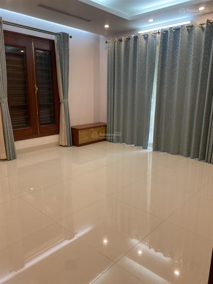 Cho thuê biệt thự thành phố giao lưu phạm văn đồng,đất 240m xây dựng 140m * 4 tầng, 0968 120 ***
