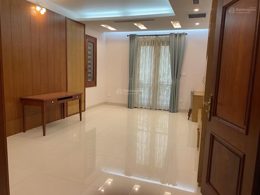 Cho thuê biệt thự thành phố giao lưu phạm văn đồng,đất 240m xây dựng 140m * 4 tầng, 0968 120 ***