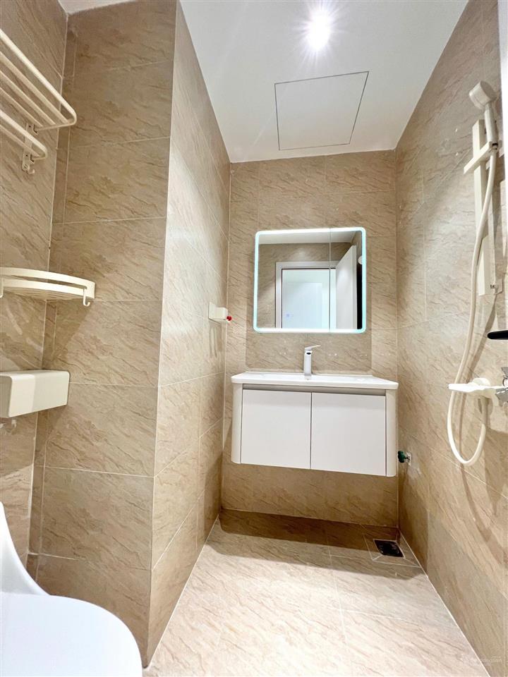 Anh duy chính chủ bán căn 2716 (tầng 27 căn 16)  toà oc1a giá 3 tỷ 150 triệu