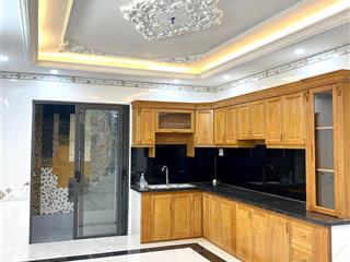 Nhà diện tích 4 dài 18m, mới xây dọn vào ở ngay