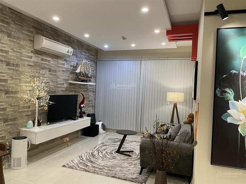 Bán căn hộ ruby, 4,3 tỷ, 2pn  2wc, 70m2, view hồ sinh thái