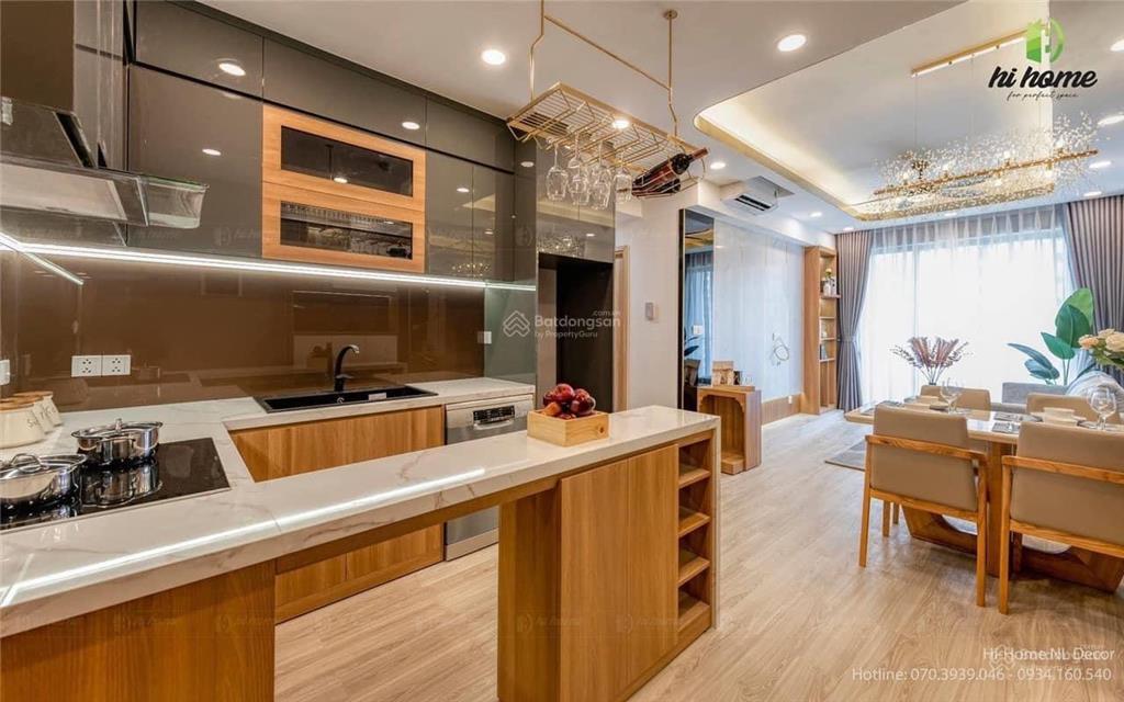 Bán căn hộ 3pn 2wc, 5,3 tỷ, có nt, tầng cao, view thành phố, siêu đẹp