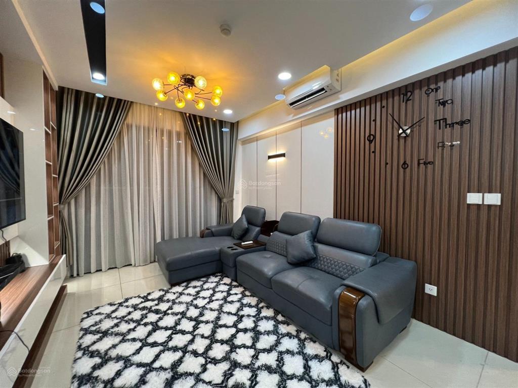 Bán căn hộ emerald 2pn2wc , 71m , 5,4 tỷ , view nội khu , mát cả ngày