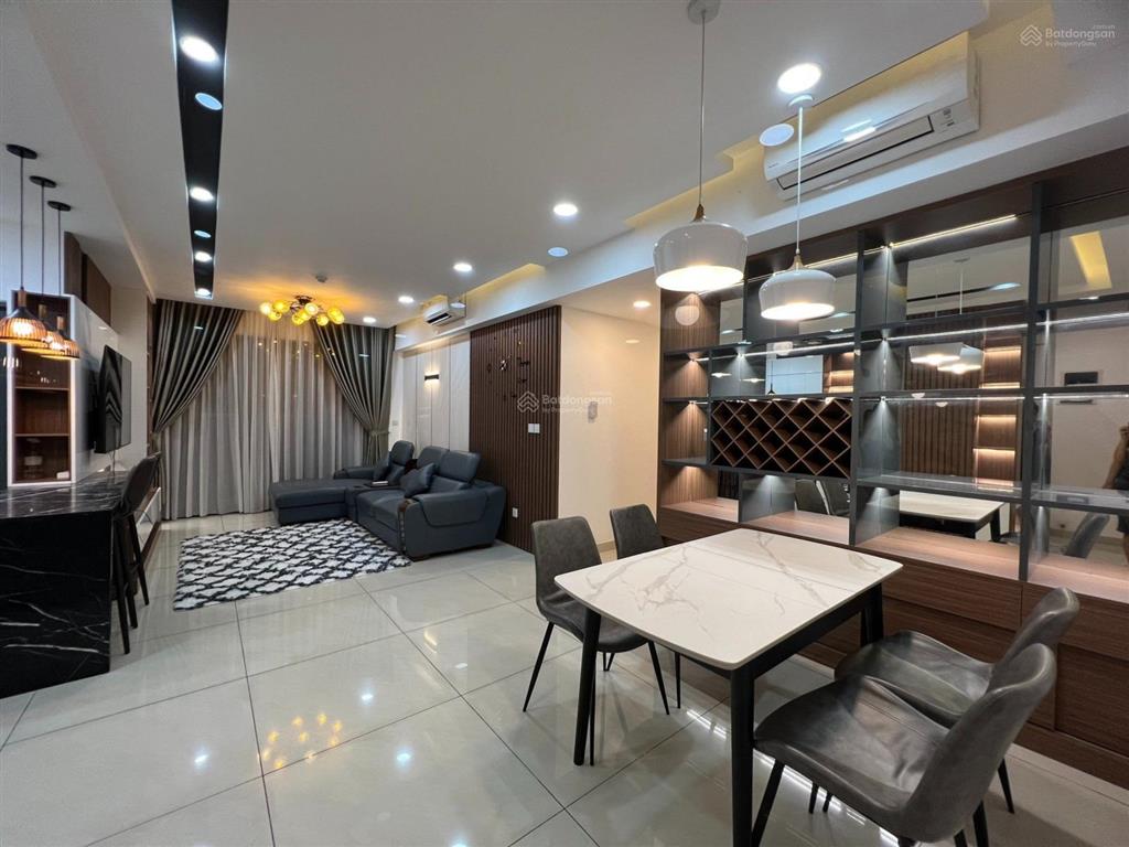 Bán căn hộ emerald 2pn2wc , 71m , 5,4 tỷ , view nội khu , mát cả ngày