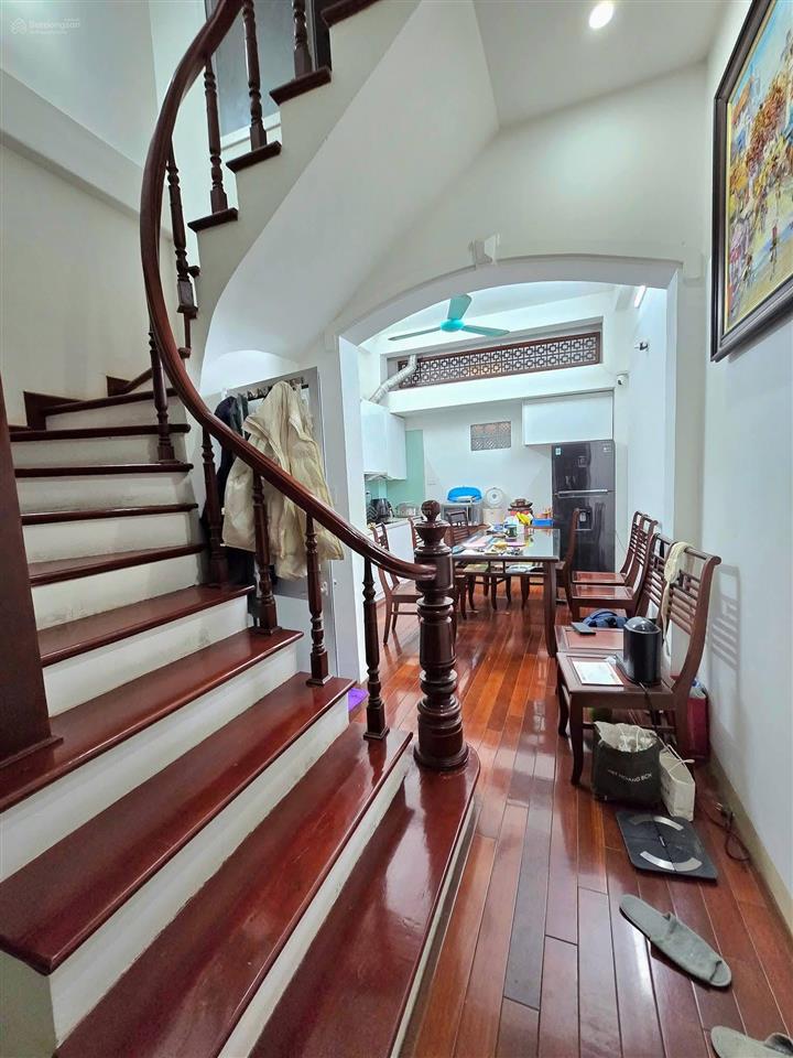 Hot! nhà phố đông các, 1 phút ra ga metro, cạnh khu hoàng cầu, ngõ to kinh doanh đỉnh