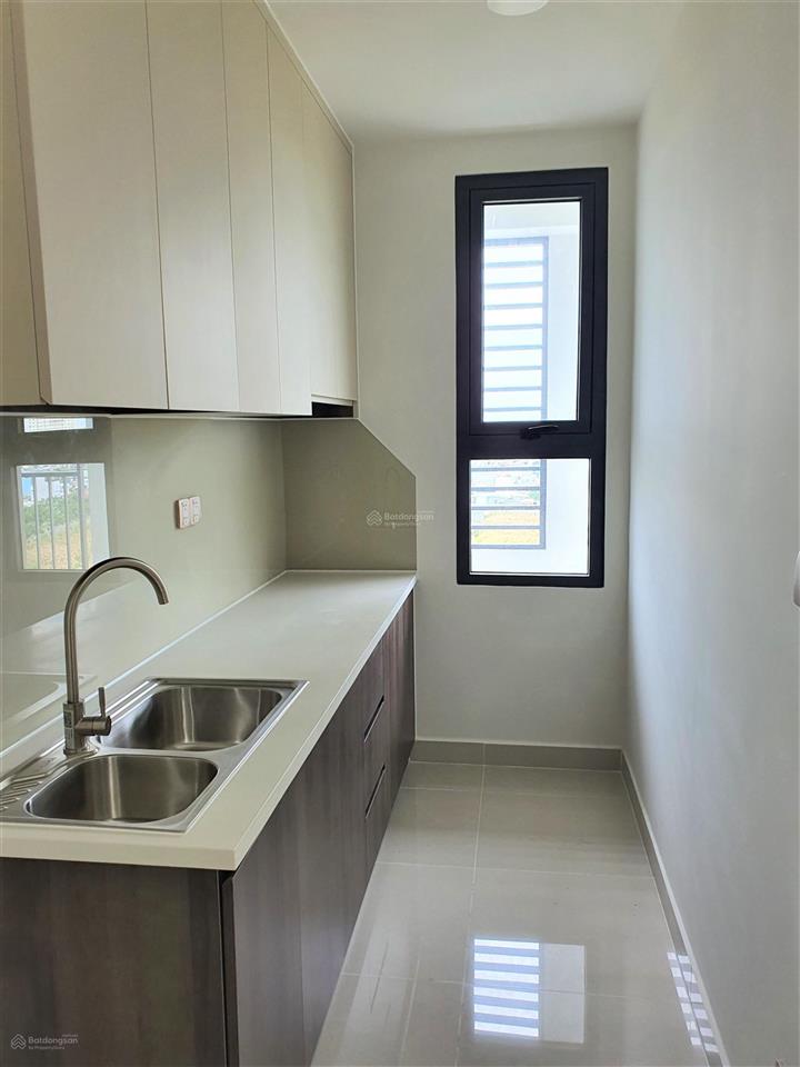 [siêu phẩm bán gấp] q7 boulevard 2pn 1wc view sông hướng đông, tầng cao vừa yên tĩnh