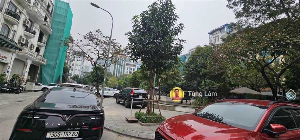 Mặt tiền 16m  building 8 tầng mặt vườn hoa trần thái tông, duy tân  kđt mới cầu giấy