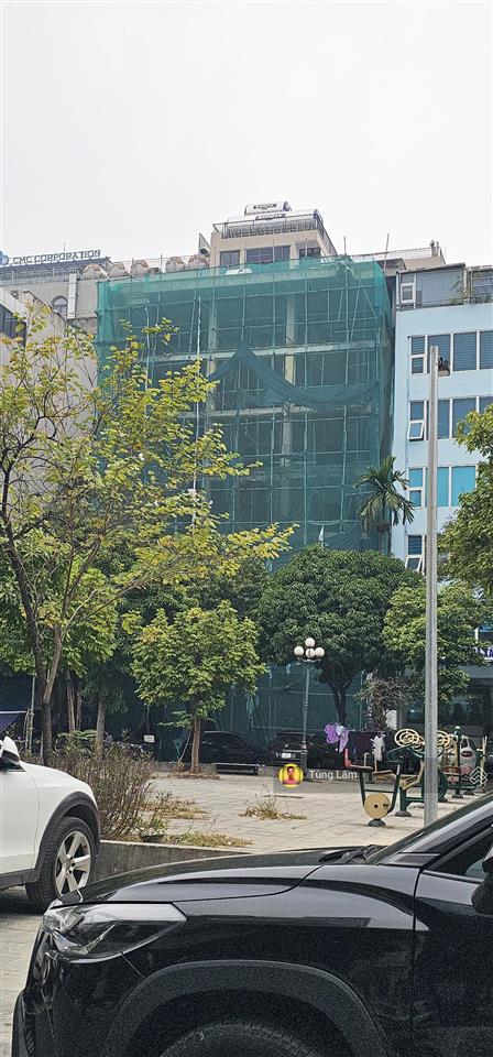 Mặt tiền 16m  building 8 tầng mặt vườn hoa trần thái tông, duy tân  kđt mới cầu giấy