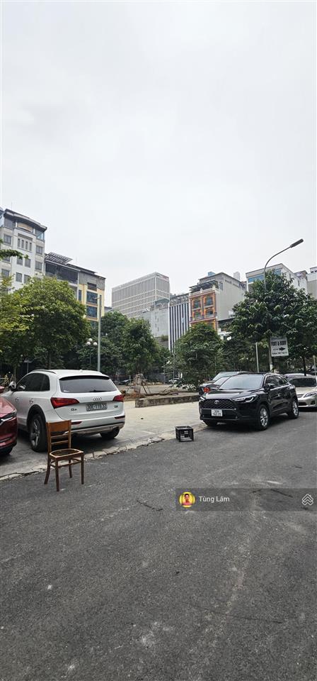 Mặt tiền 16m  building 8 tầng mặt vườn hoa trần thái tông, duy tân  kđt mới cầu giấy