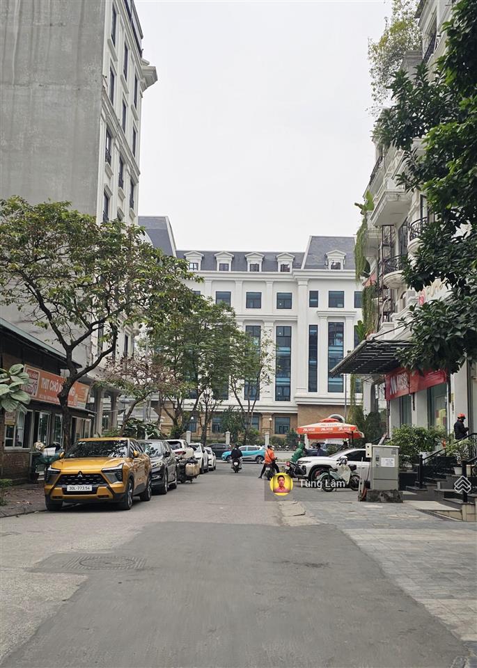 Mặt tiền 16m building 8 tầng mặt vườn hoa trần thái tông, duy tân kđt mới cầu giấy