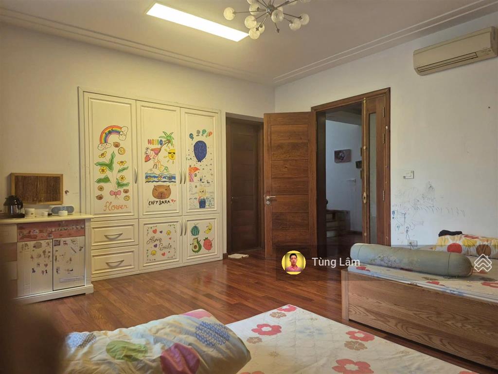 Ảnh thật, mặt tiền 15m d5 vườn đào, có hầm, thang máy. dt 231m2 x5t nội khu an ninh, bảo vệ 24/24