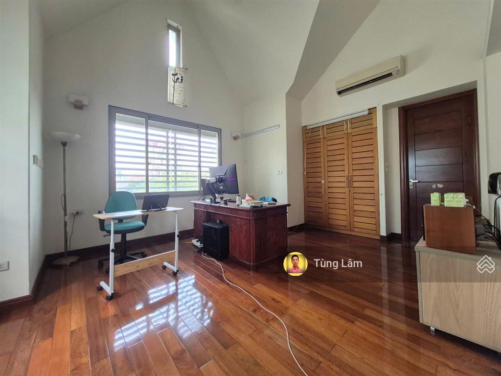 Ảnh thật, mặt tiền 15m d5 vườn đào, có hầm, thang máy. dt 231m2 x5t nội khu an ninh, bảo vệ 24/24