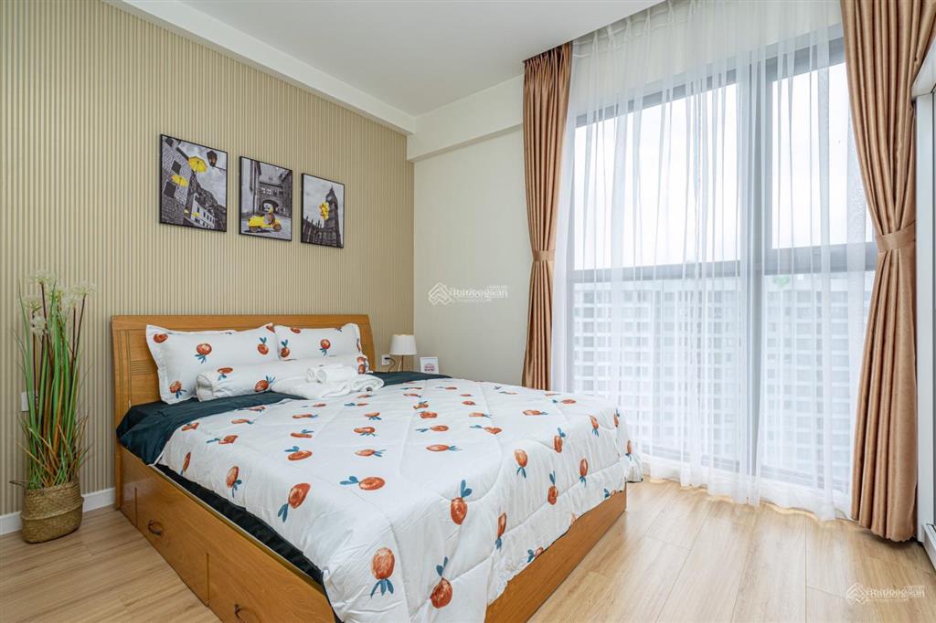 Cho thuê căn hộ kingdom 101 quận 10. dt 78m2, 2pn  2wc. giá 16tr/th.  0939 271 *** (tài)