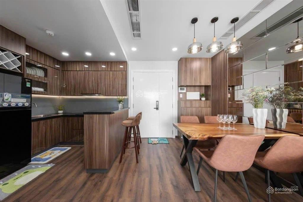 Cần cho thuê chung cư golden masion phú nhuận. 105m, 3pn 2wc. giá 18tr/th.  0939 271 *** (tài)