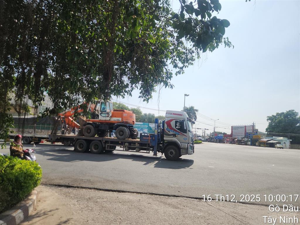 Đất mặt tiền đường kinh doanh dt782 ngay kcn phước đông(dt 5 x32m thổ 60m) giá 900tr.  0909 362 ***