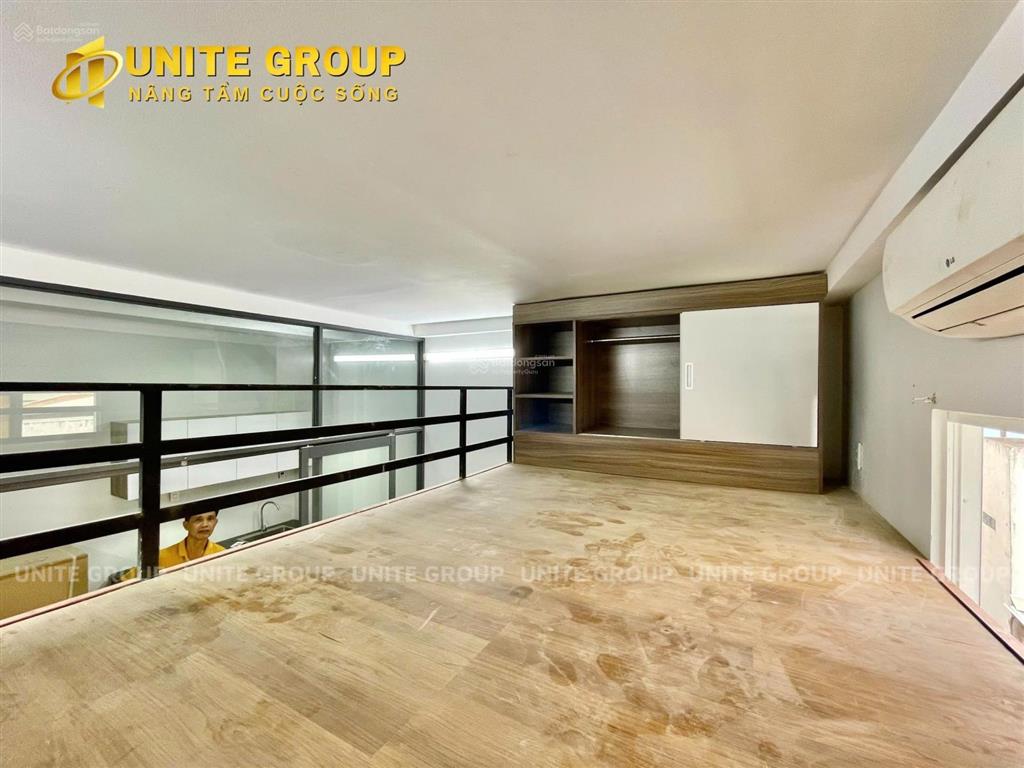 Phòng cho thuê q1 ngay cầu calmette phường nguyễn thái bình (cũ) có gác đầy đủ nt gần chợ bến thanh