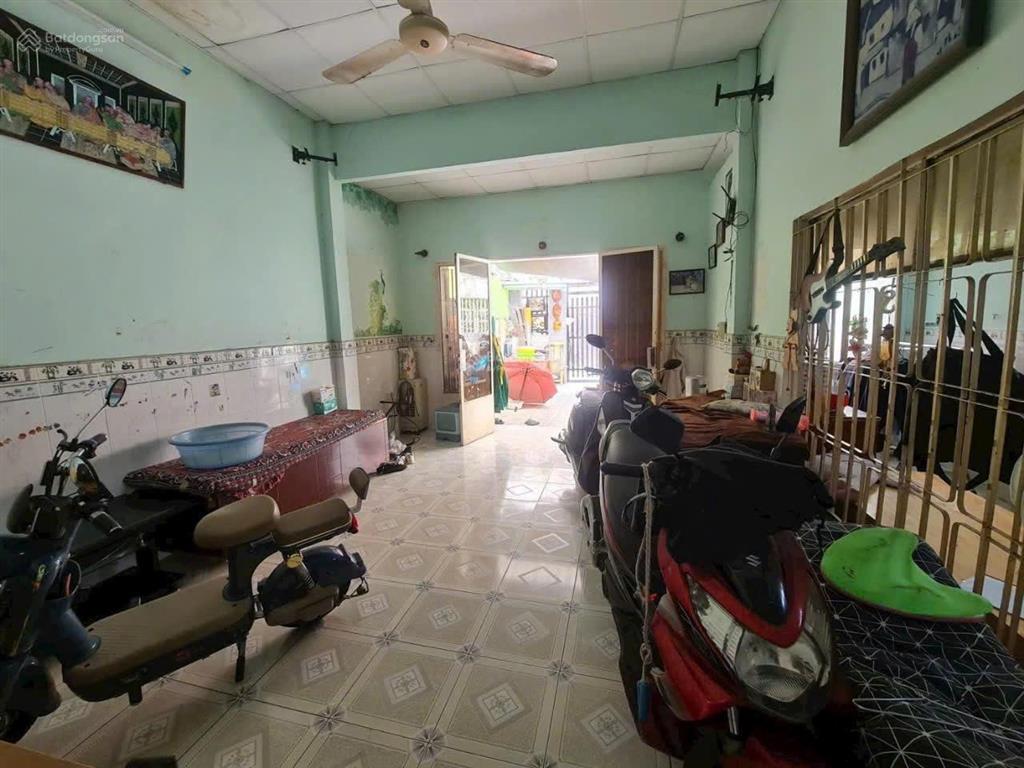 Siêu phẩm đường 23, nhà hẻm xe tải ngang đẹp (6x20) 120m2 sân oto rộng rãi giá 7,8 tỷ còn bớt