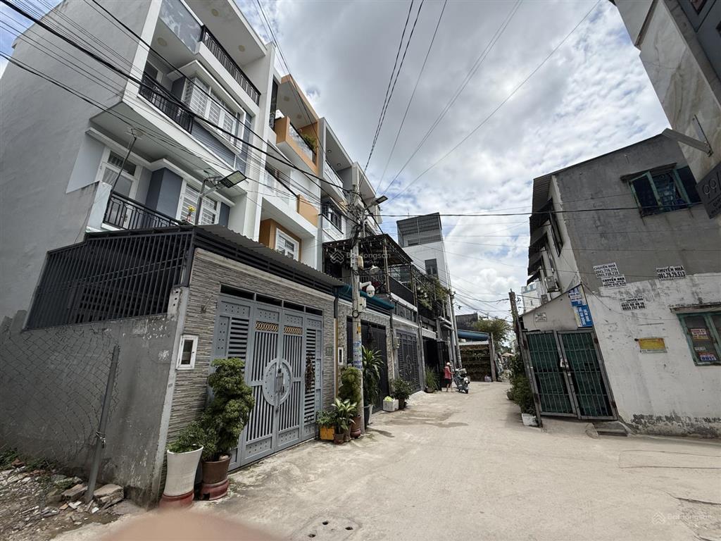 Bán nhà 2 mặt tiền, ngay đường 48 nhánh 3, hiệp bình chánh, ô tô ngủ trong nhà