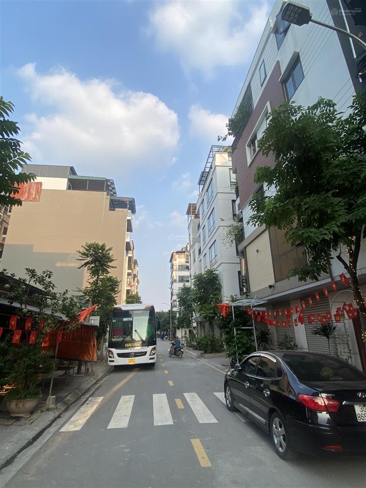 Chính chủ gia đình cần bán mảnh đất 75m2 lô góc khu tái định cư ngọc thụy, cách công viên 20 m