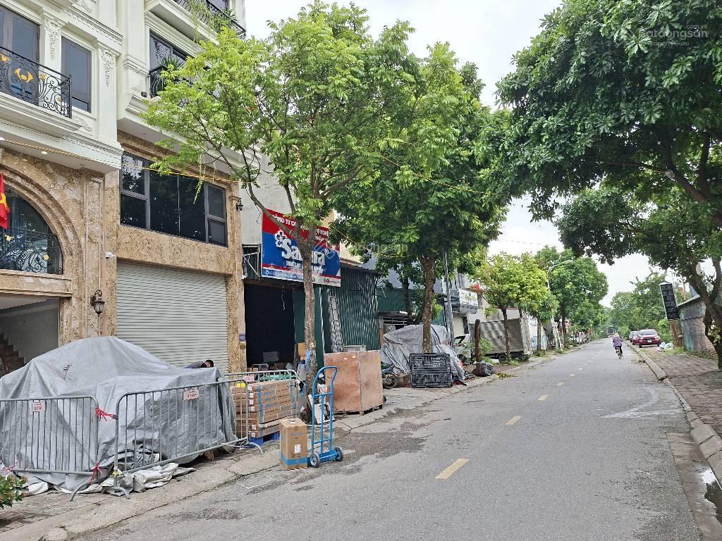 Bán 370m2 đất việt hưng, sát công viên long biên, phù hợp xây toà văn phòng, biệt thự nhà vườn