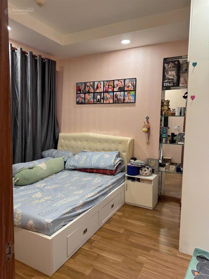 Bán the pegasuite 60m2  2pn  giá 3ty850  sổ hồng sẵn  full nội thất  view thành phố mát