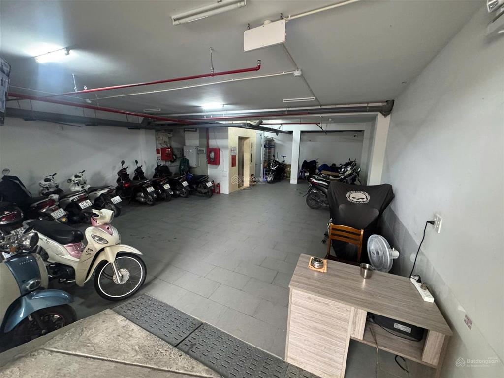 Bán gấp tòa nhà có dòng tiền 2tỷ640tr/năm mặt tiền ngay nguyễn gia trí, p.25, quận bình thạnh 55 tỷ