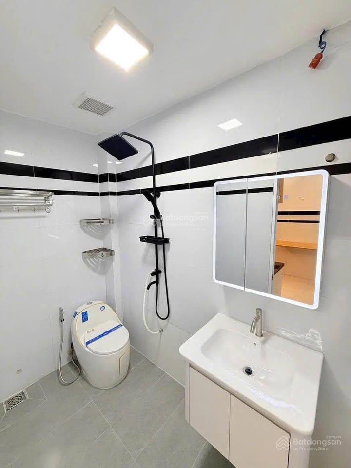 Chính chủ bán nhà ngay tại khu vực bhhb, bình tân  nhà mới 100% nhận nhà vào ở ngay