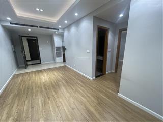 Cho thuê căn 2 ngủ tại 27 thái thịnh  le capitole, đồ cơ bản , 15.5 triệu .  o.971.342,.965