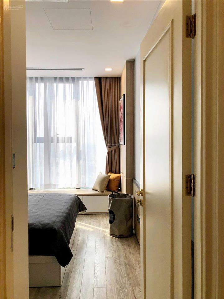 Chuyên giỏ hàng cho thuê căn 3pn vinhome bason  diện tích lớn ngắm trọn view pháo hoa mùa tết 2026